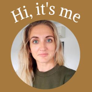 Hi, it's me - Womens Maple Tee Design